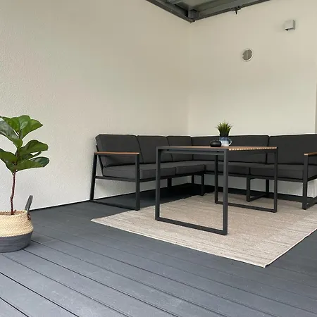 Homebase - Design Lofts Am Schloss Apartment *