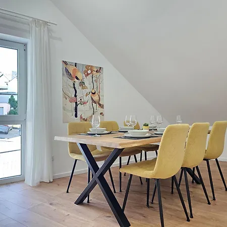 Homebase - Design Lofts Am Schloss Apartment Montabaur