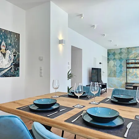 Homebase - Design Lofts Am Schloss Apartment