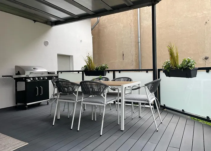 Homebase - Design Lofts Am Schloss Apartment Montabaur