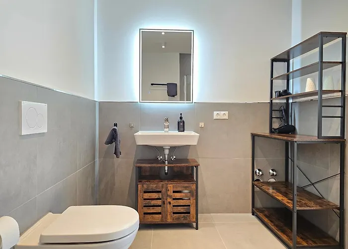 Homebase - Design Lofts Am Schloss Apartment *