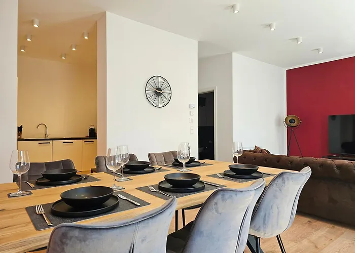 Homebase - Design Lofts Am Schloss * 蒙塔鲍尔