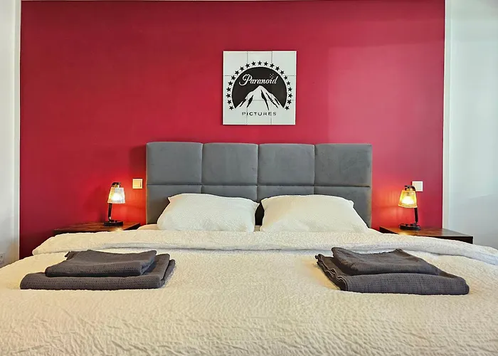 Homebase - Design Lofts Am Schloss Apartment