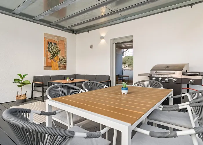 Homebase - Design Lofts Am Schloss 蒙塔鲍尔